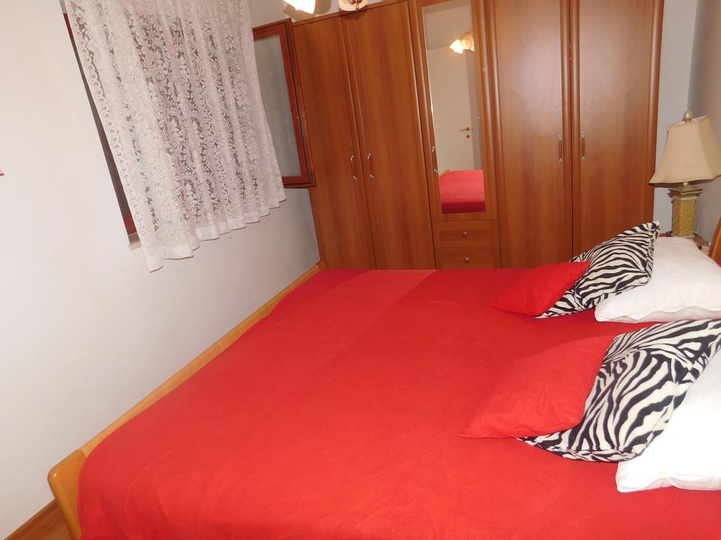 Apartments Obelix Pola Esterno foto